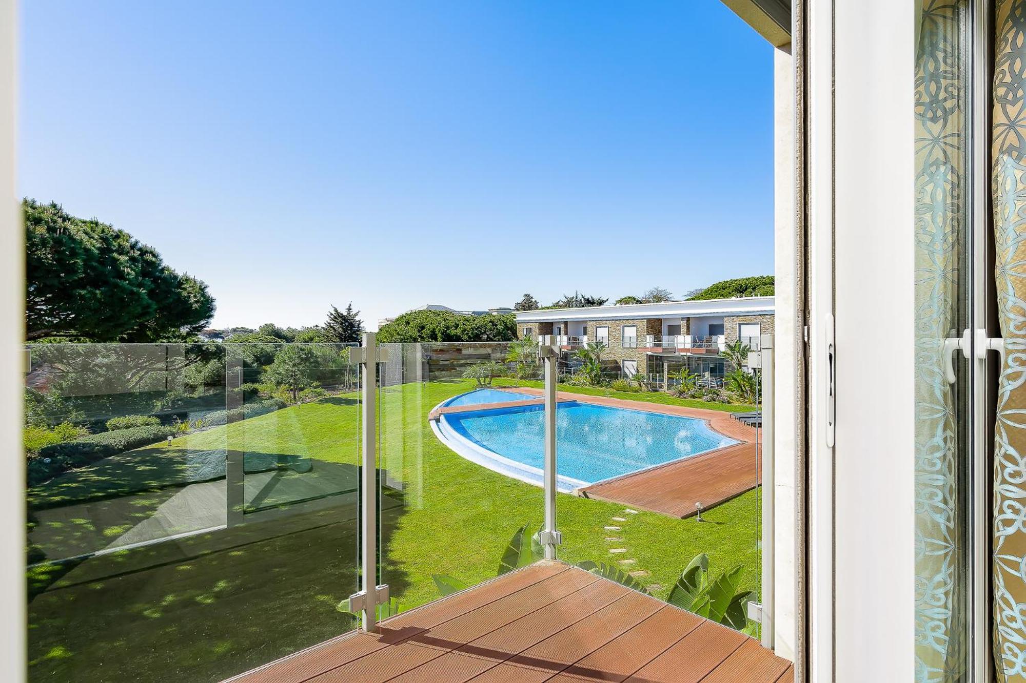 Belharucas, 400 Meters From Apartment *